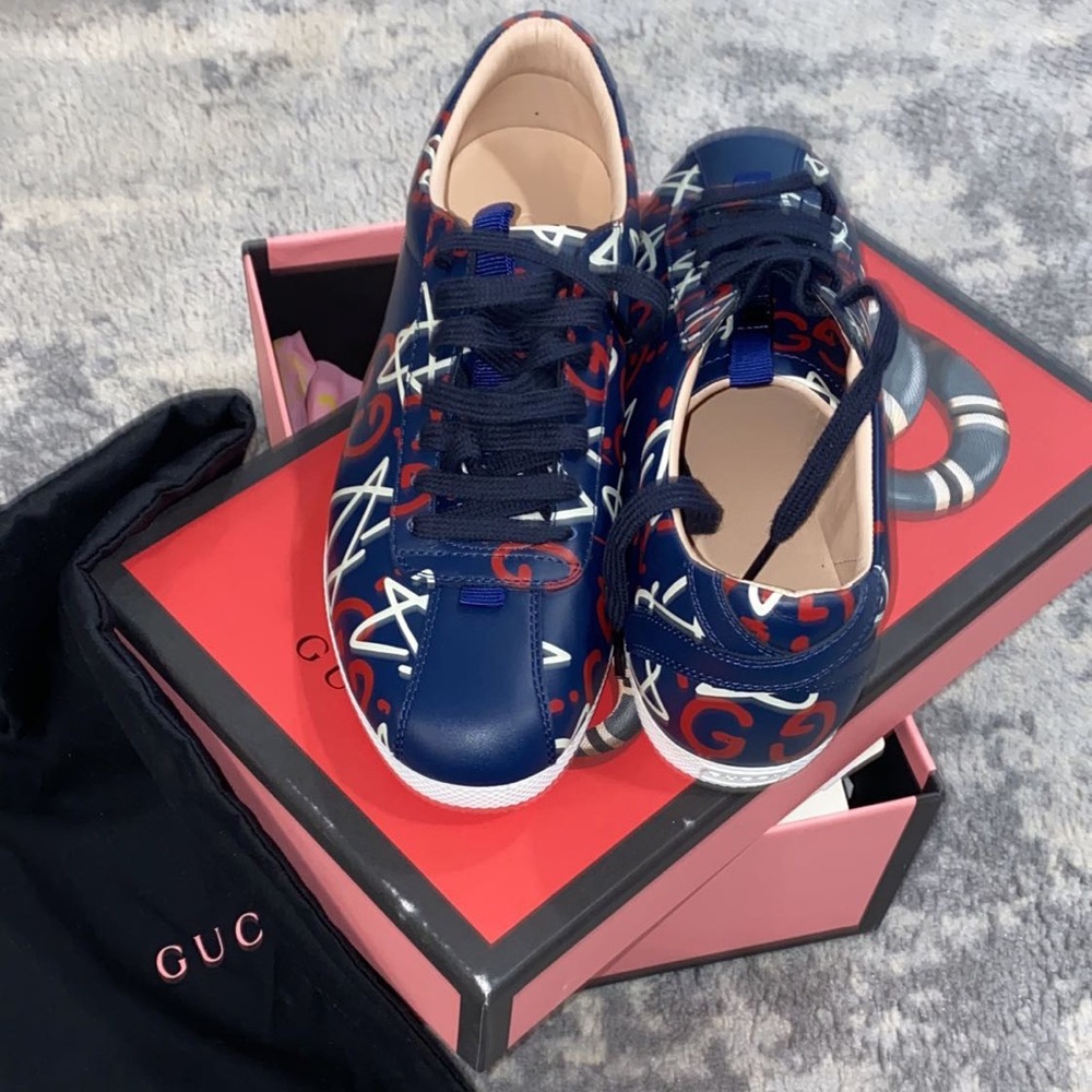 Gucci Apollo star sneakers